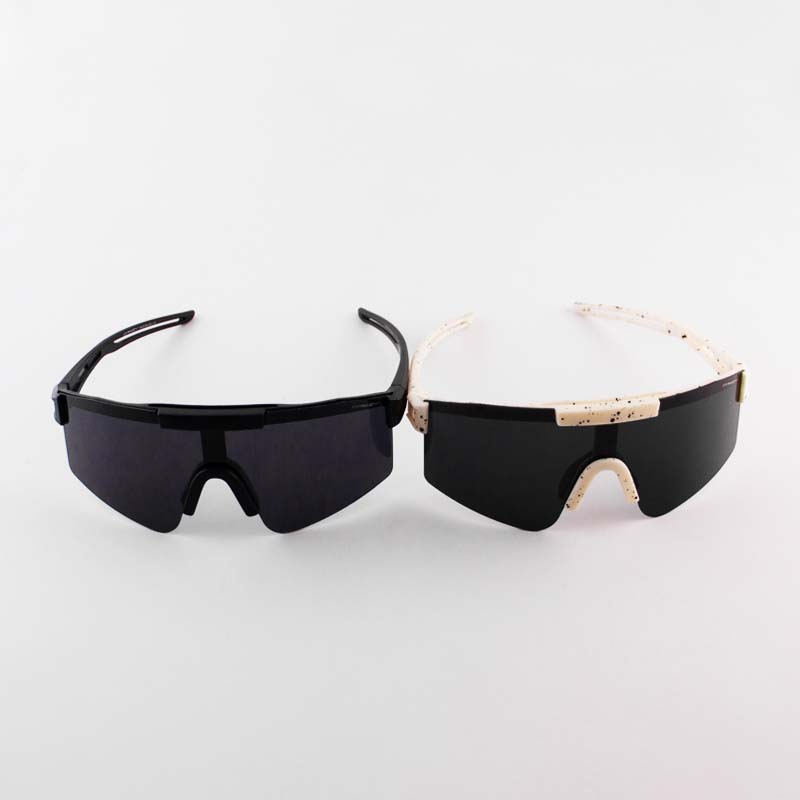 عینک آفتابی ورزشی زنانه و مردانه برند ورزشی Oakley مدل 3049 - تصویر 6