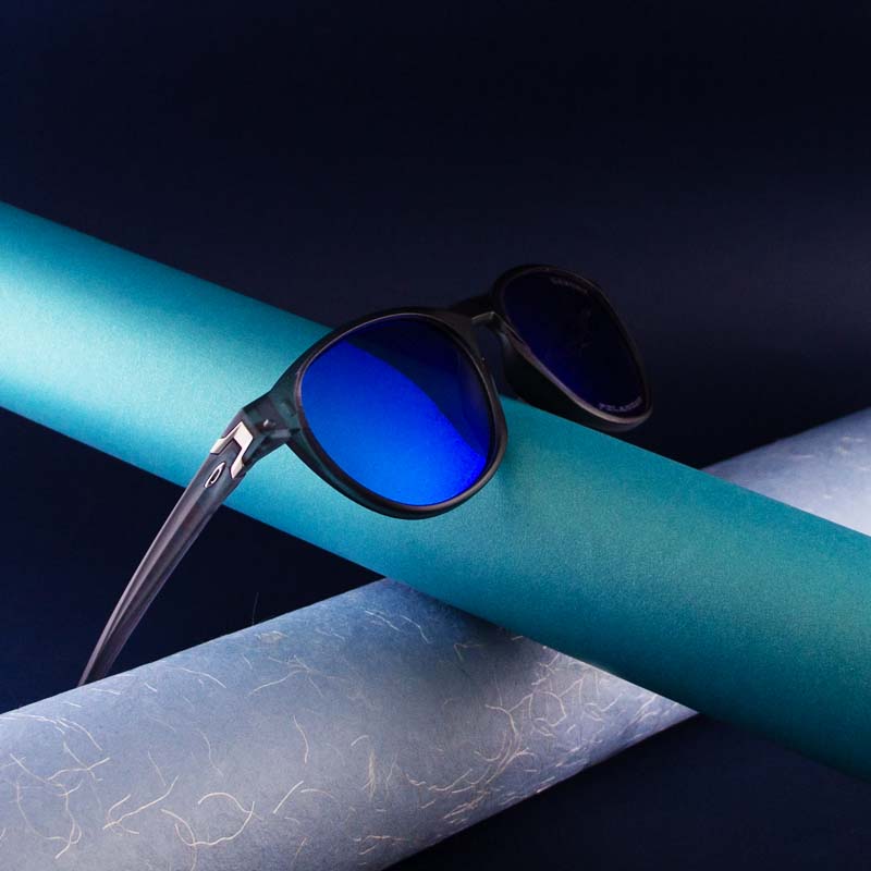 عینک آفتابی زنانه و مردانه برند Oakley مدل TO4910 - تصویر 4
