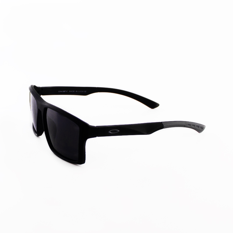عینک آفتابی زنانه و مردانه برند Oakley مدل WG83106 - تصویر 5